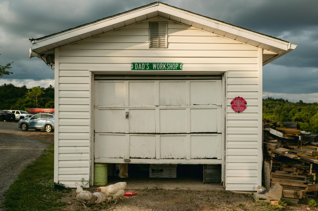 garage door needs repairs